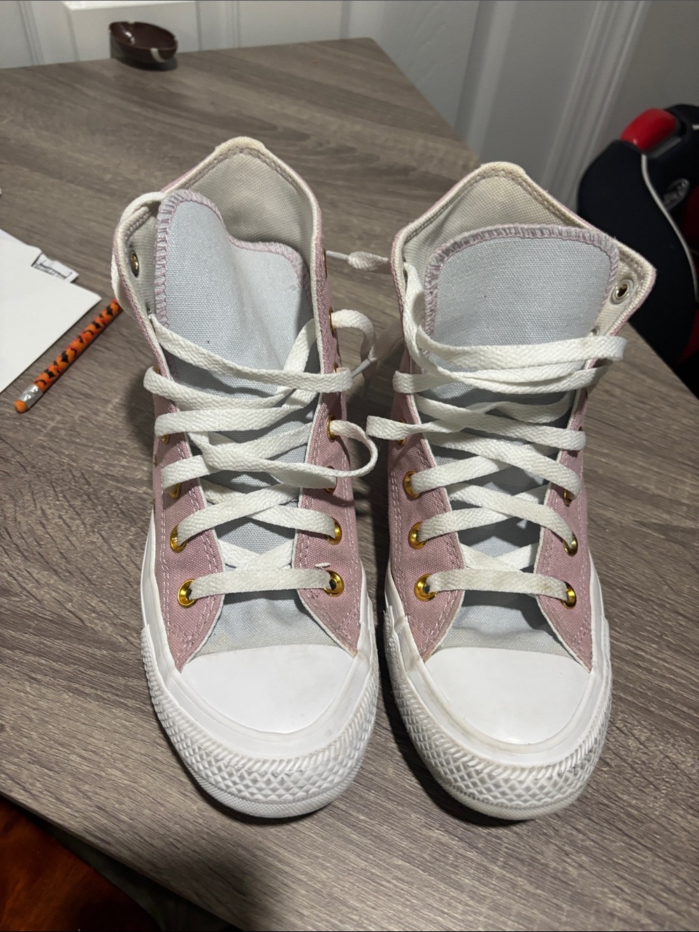 Converse Chuck Taylor 163038C Pink Gold Star High Tops Women’s 7